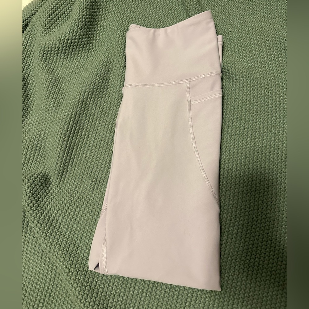 Old Navy Powersoft High Waisted Pocket 7/8 Leggings